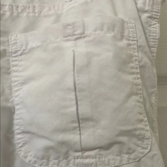 White Capris with Relaxed Fit and Utility Style - Picture 7 of 8